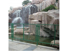 優(yōu)質(zhì)公路隔離柵生產(chǎn)廠家特價(jià)銷售-- 安平縣許捷絲網(wǎng)廠銷售部