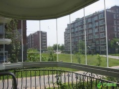 哪里的重慶泊眾批發無框陽臺窗價格便宜？-- 重慶泊眾工貿有限公司