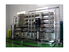 河北反滲透設(shè)備廠家東方水處理最專業(yè)-- 滄州市東方水處理設(shè)備中心東方水處理