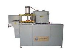 供應(yīng)濟(jì)南鋁邊框萬能端面銑床－鋁型材加工設(shè)備-- 濟(jì)南新五岳光伏科技有限公司