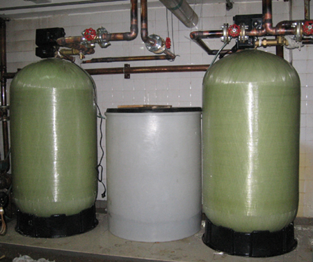 進(jìn)口富萊克全自動(dòng)軟水器-- 東莞市普瑞特水處理設(shè)備有限公司