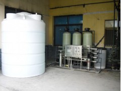 反滲透RO純水設備-- 成都市中漢水處理設備有限公司