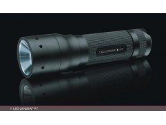 P7手電筒-- 廣州納谷貿(mào)易有限公司