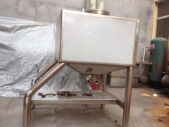 方型乳化罐-- 溫州市康仁機械設(shè)備有限公司