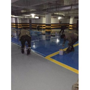 聊城中學微機室環氧樹脂地坪漆防塵無