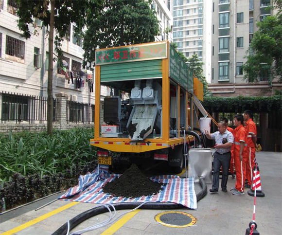 H6-2國內最先進無害化裝載吸污凈化車-- 九九八科技有限公司