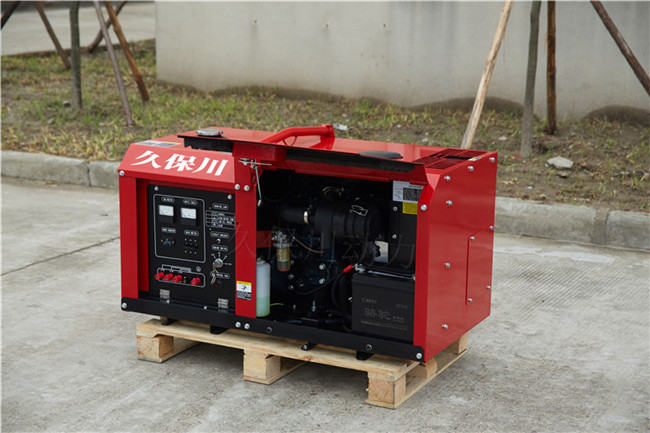 380V10千瓦靜音柴油發(fā)電機(jī)永磁新款-- 上海豹羅實(shí)業(yè)有限公司