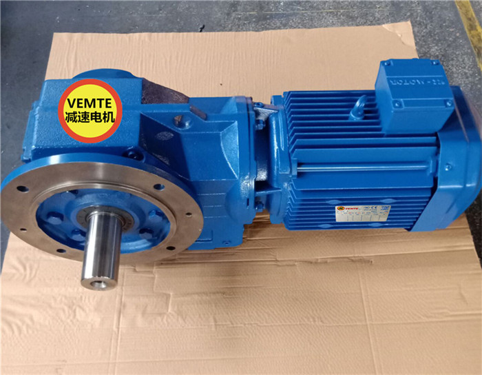 斜齒輪圓柱齒輪減速機(jī)KF67YEJ100L4-- 江蘇三井環(huán)保股份有限公司