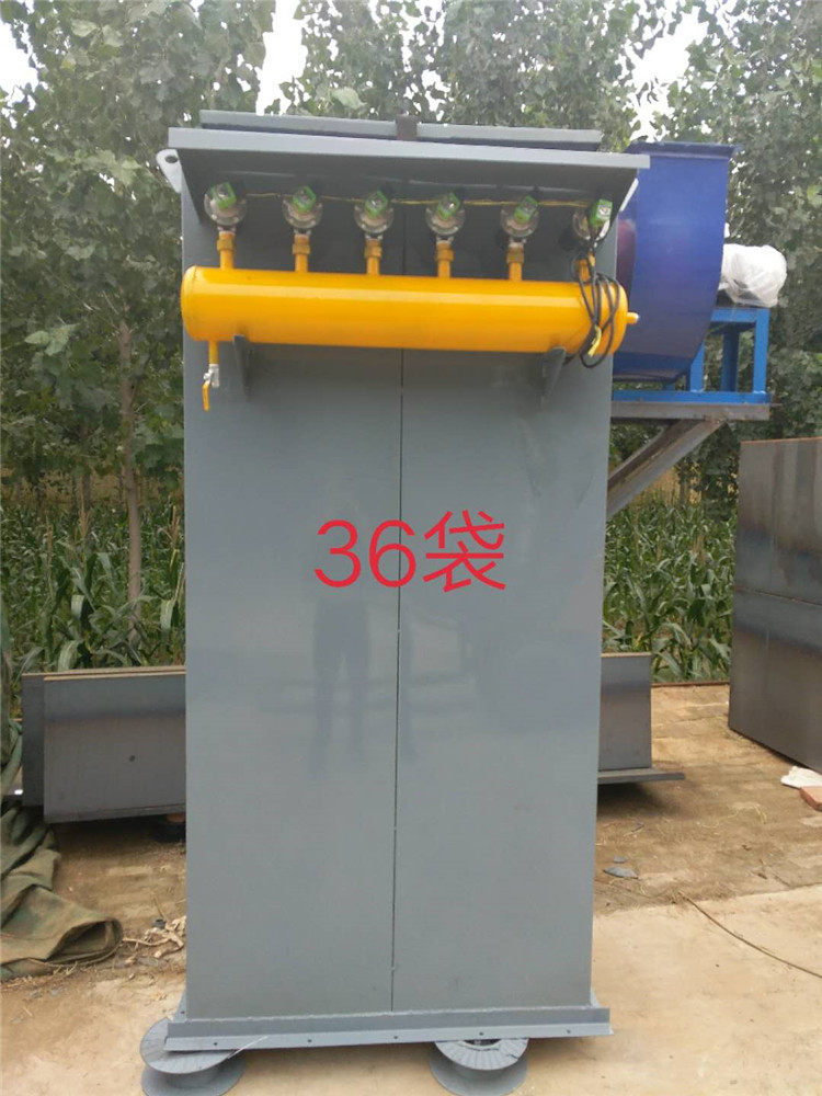 河北鑄造廠除塵設備120袋除塵器尺寸配置參數15KW風機-- 河北壹哲環?？萍加邢薰? class=